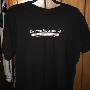AUTHENTIC Supreme black shirt